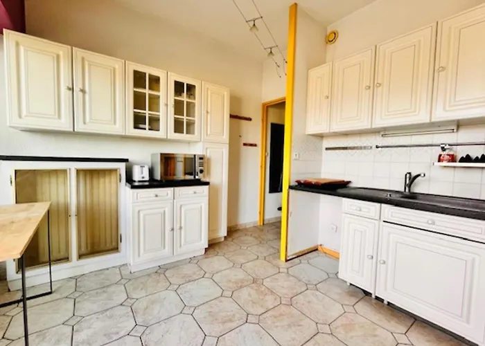 With Terrace Near The Apartment *